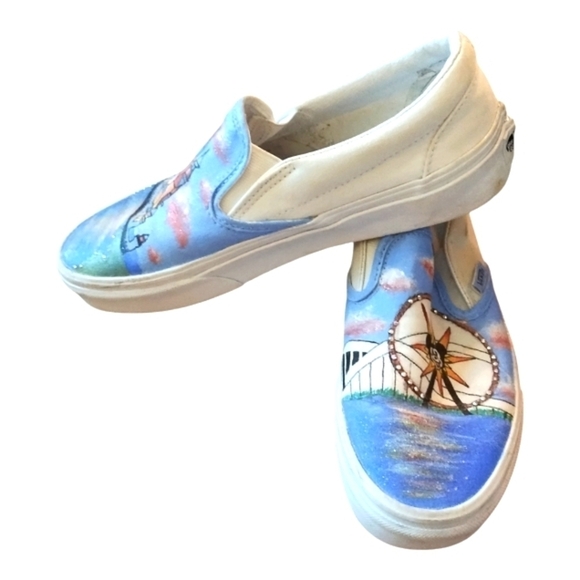 Vans  Mickey Mouse And Magic Kingdom Hand Painted - Picture 2 of 15